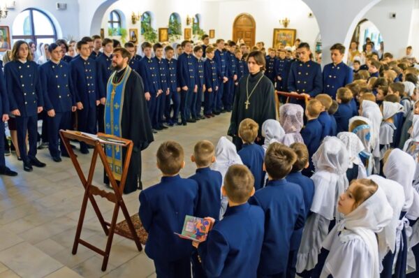 УТРЕННЕЕ МОЛИТВЕННОЕ ПРАВИЛО