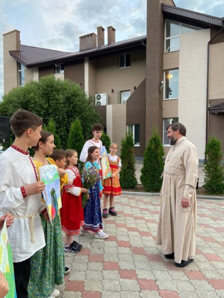 В День Всех Русских святых началась хоровая смена Православного лагеря
